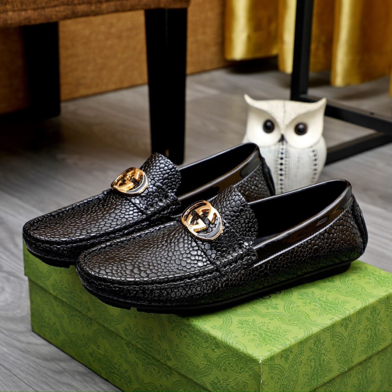 G*u*i leather shoes